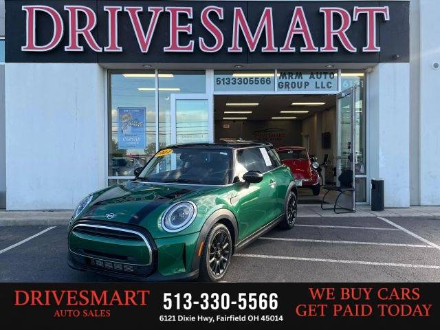 2022 MINI Hardtop 2 Door Cooper FWD photo