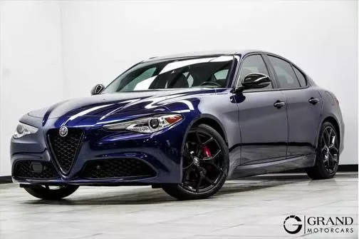 2021 Alfa Romeo Giulia Ti RWD photo