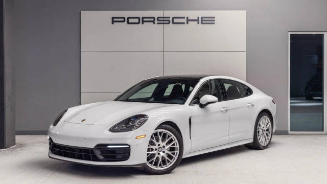 2021 Porsche Panamera 4 AWD photo