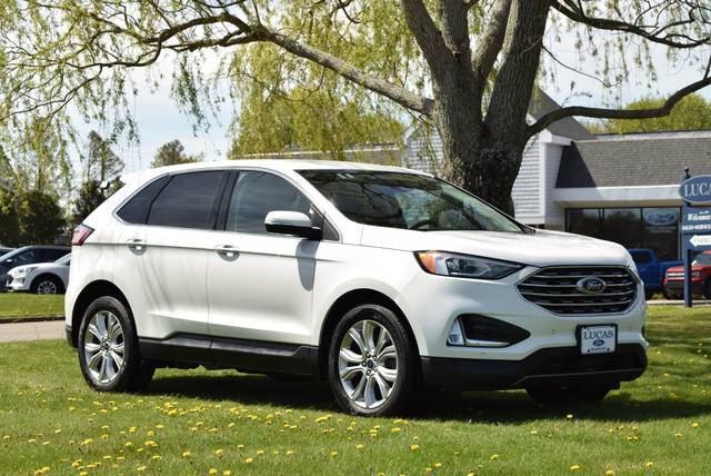 2021 Ford Edge Titanium AWD photo