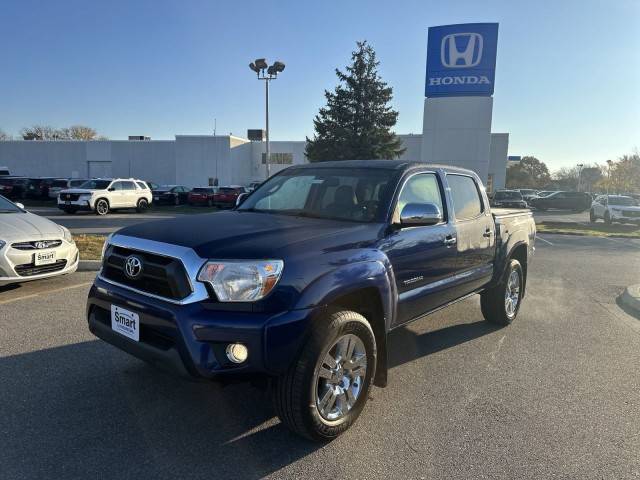 2015 Toyota Tacoma  4WD photo