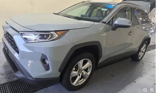 2021 Toyota RAV4 Hybrid XLE Premium AWD photo