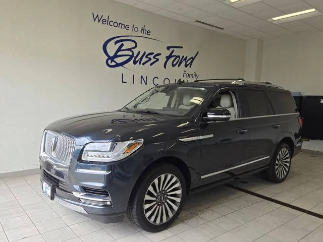 2021 Lincoln Navigator Reserve 4WD photo