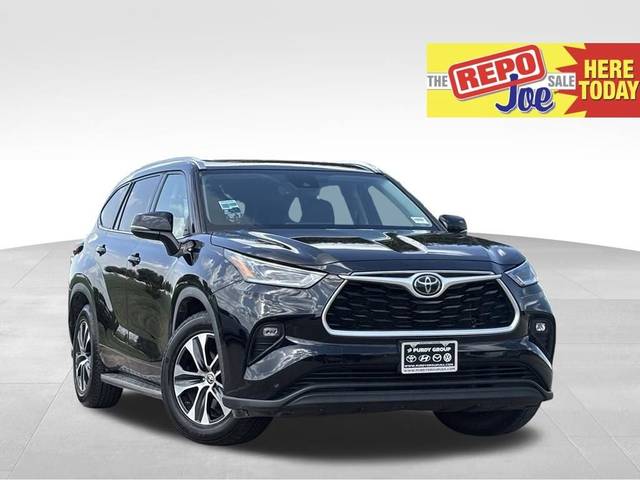 2021 Toyota Highlander XLE FWD photo