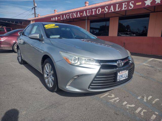 2015 Toyota Camry XLE FWD photo