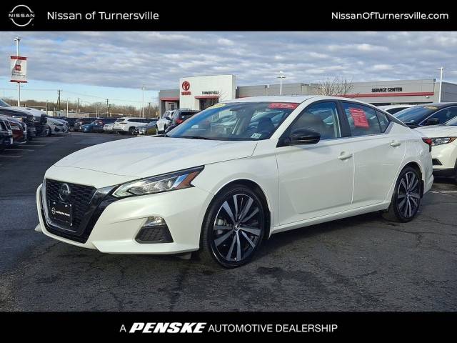 2021 Nissan Altima 2.5 SR FWD photo