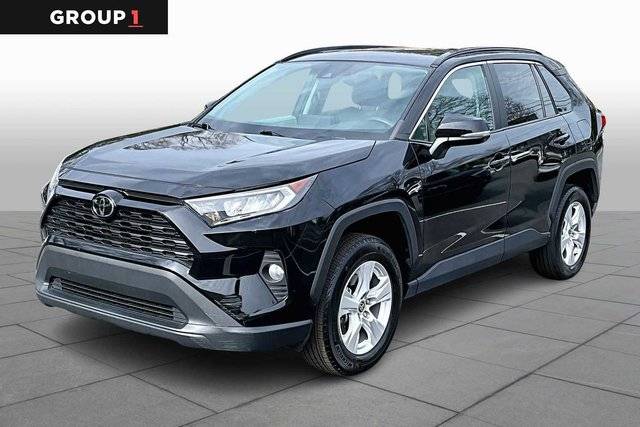 2021 Toyota RAV4 XLE FWD photo