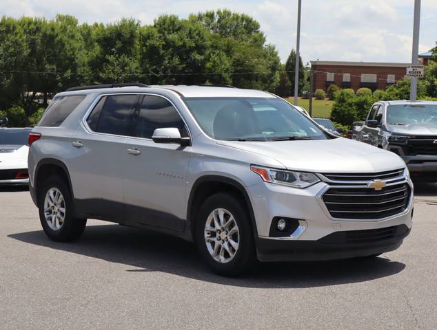 2021 Chevrolet Traverse LT Cloth FWD photo