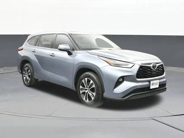 2021 Toyota Highlander XLE FWD photo