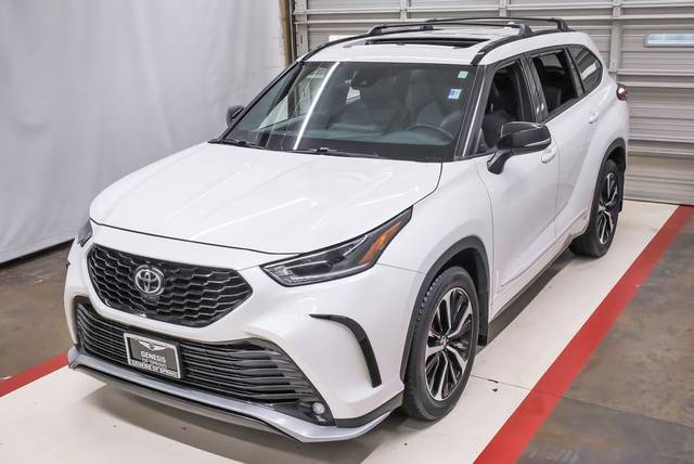 2021 Toyota Highlander XSE FWD photo