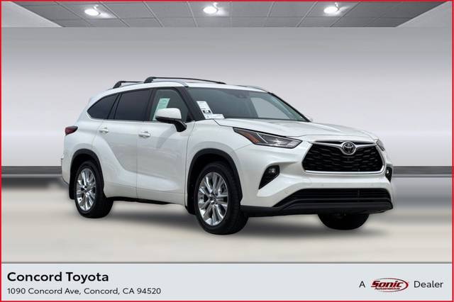 2021 Toyota Highlander Limited AWD photo