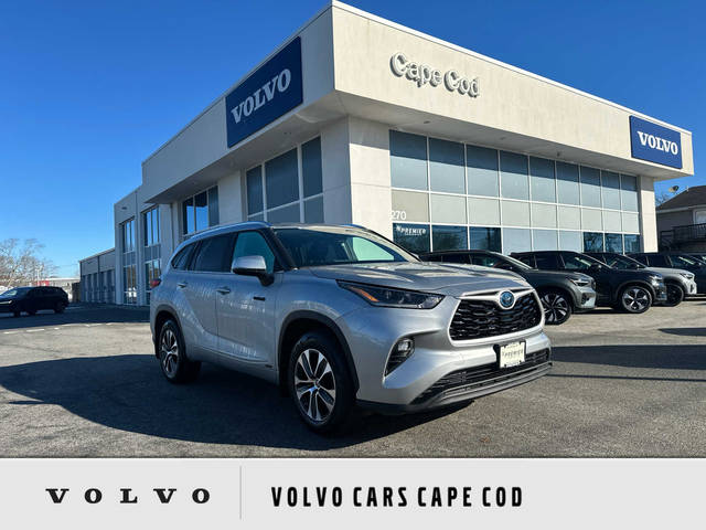 2021 Toyota Highlander Hybrid XLE AWD photo