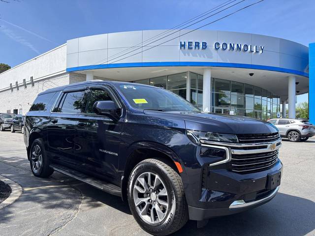 2021 Chevrolet Suburban LT 4WD photo