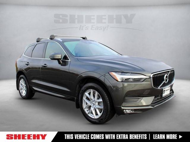 2021 Volvo XC60 Momentum AWD photo