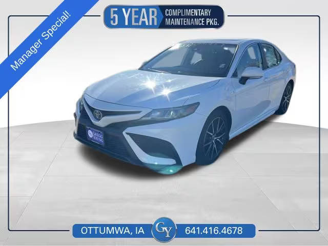 2021 Toyota Camry Hybrid SE FWD photo