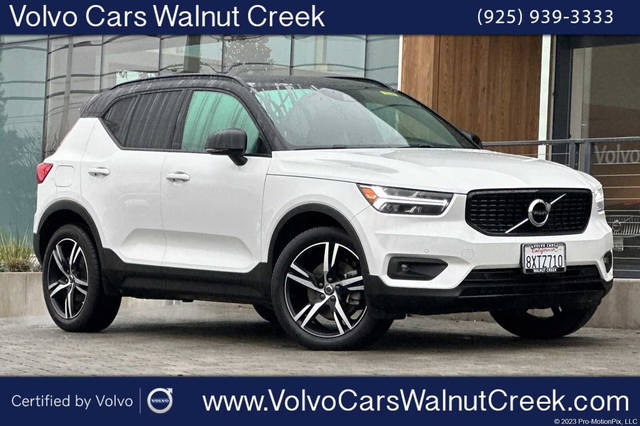 2021 Volvo XC40 R-Design AWD photo