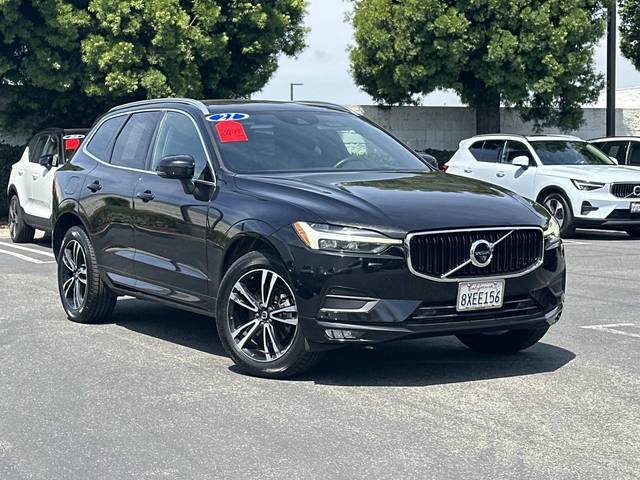 2021 Volvo XC60 Momentum FWD photo