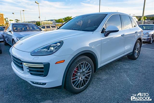 2015 Porsche Cayenne Turbo AWD photo