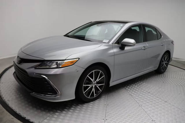 2021 Toyota Camry XLE FWD photo