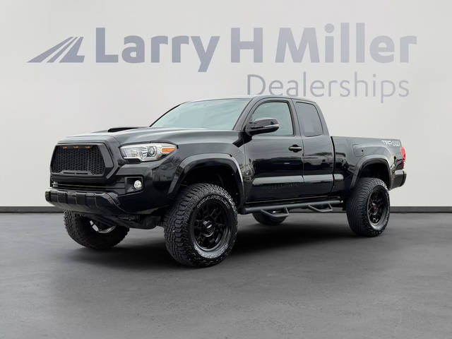 2016 Toyota Tacoma SR5 4WD photo