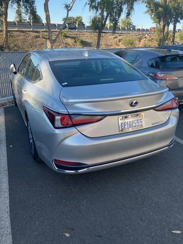 2020 Lexus ES ES 300h FWD photo