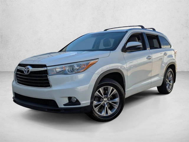 2015 Toyota Highlander XLE FWD photo