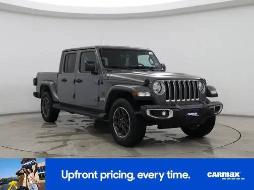 2021 Jeep Gladiator Overland 4WD photo