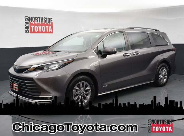 2021 Toyota Sienna XLE FWD photo
