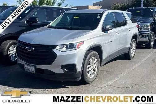 2021 Chevrolet Traverse LS FWD photo