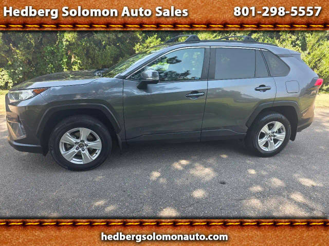 2021 Toyota RAV4 XLE FWD photo
