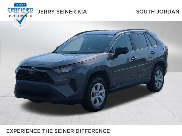 2021 Toyota RAV4 LE AWD photo
