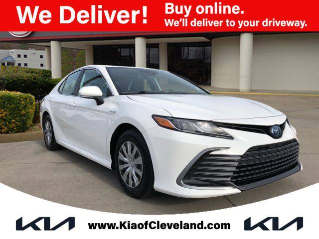 2021 Toyota Camry Hybrid LE FWD photo