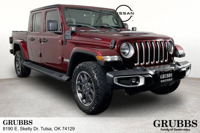 2021 Jeep Gladiator Overland 4WD photo