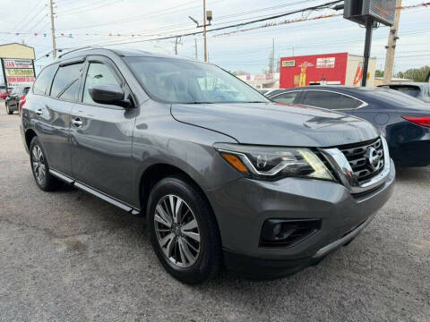 2018 Nissan Pathfinder SV 4WD photo