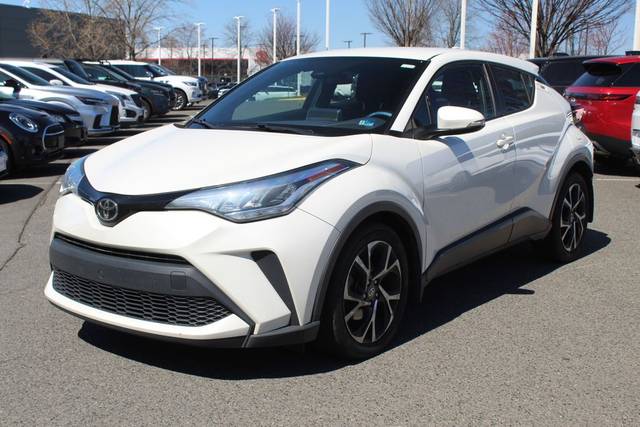 2021 Toyota C-HR XLE FWD photo