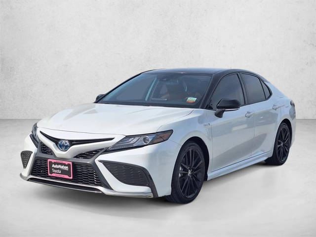 2021 Toyota Camry Hybrid XSE FWD photo