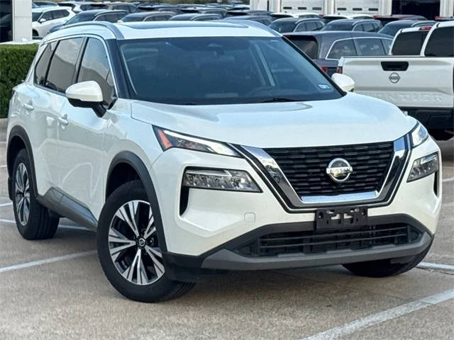 2021 Nissan Rogue SV FWD photo