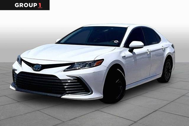 2021 Toyota Camry Hybrid LE FWD photo