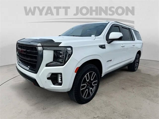 2021 GMC Yukon XL AT4 4WD photo