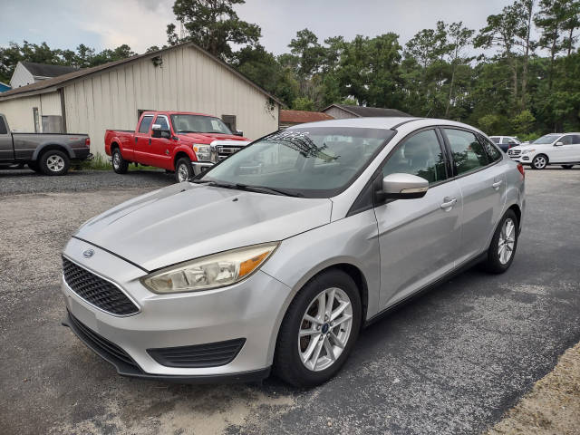 2015 Ford Focus SE FWD photo