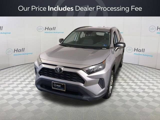 2021 Toyota RAV4 LE AWD photo