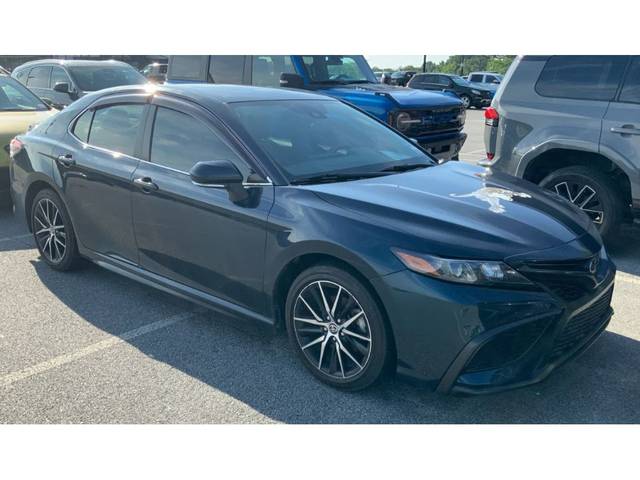 2021 Toyota Camry SE FWD photo