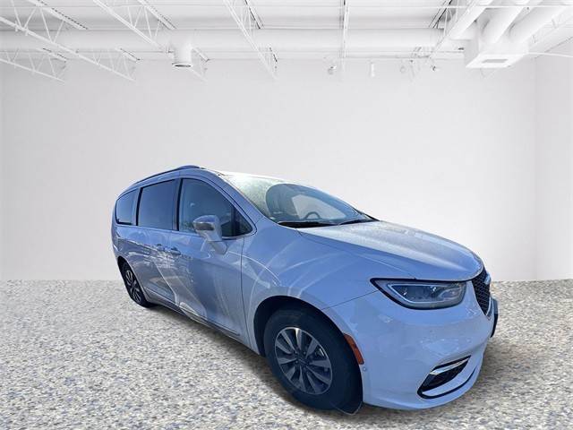 2021 Chrysler Pacifica Minivan Hybrid Limited FWD photo