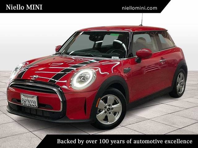 2022 MINI Hardtop 2 Door Cooper FWD photo
