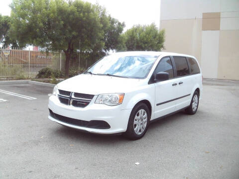 2016 Dodge Grand Caravan American Value Pkg FWD photo