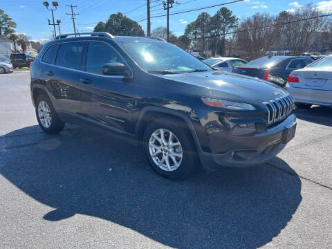 2015 Jeep Cherokee Latitude FWD photo