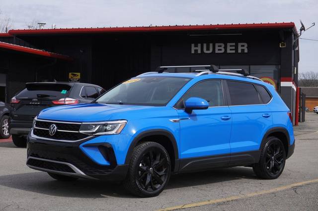 2022 Volkswagen Taos SEL FWD photo