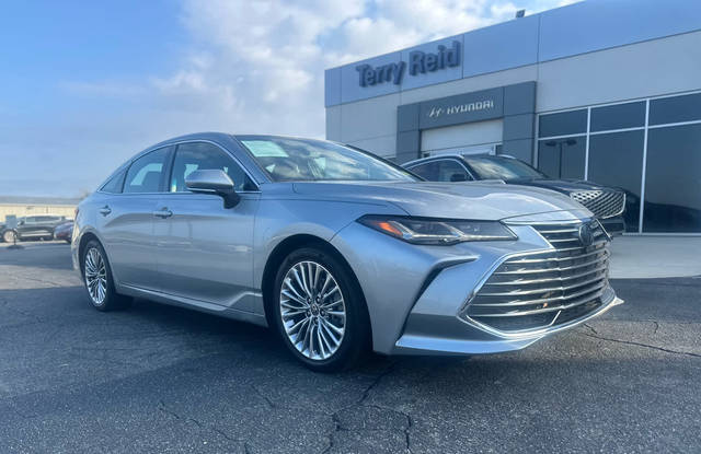 2021 Toyota Avalon Limited FWD photo