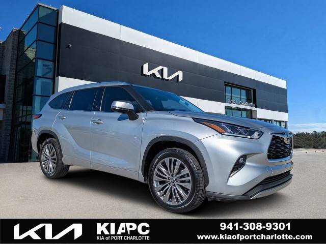 2021 Toyota Highlander Platinum FWD photo