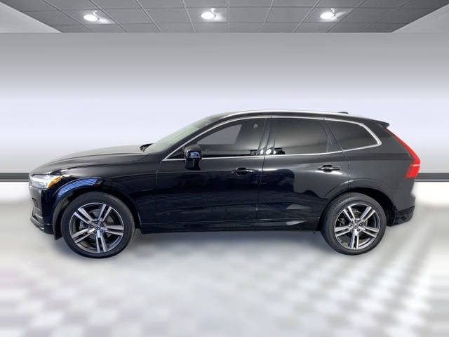 2021 Volvo XC60 Momentum FWD photo